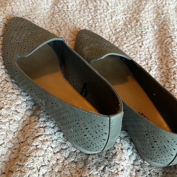 Seychelles size 7.5 slip ons - Picture 5 of 5